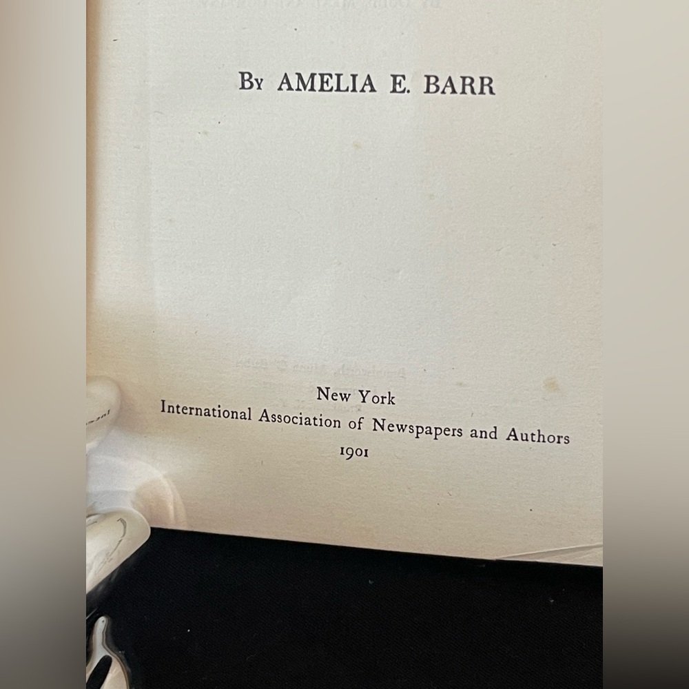 Antique book I  thou, and the other one 
A love story - Picture 7 of 9